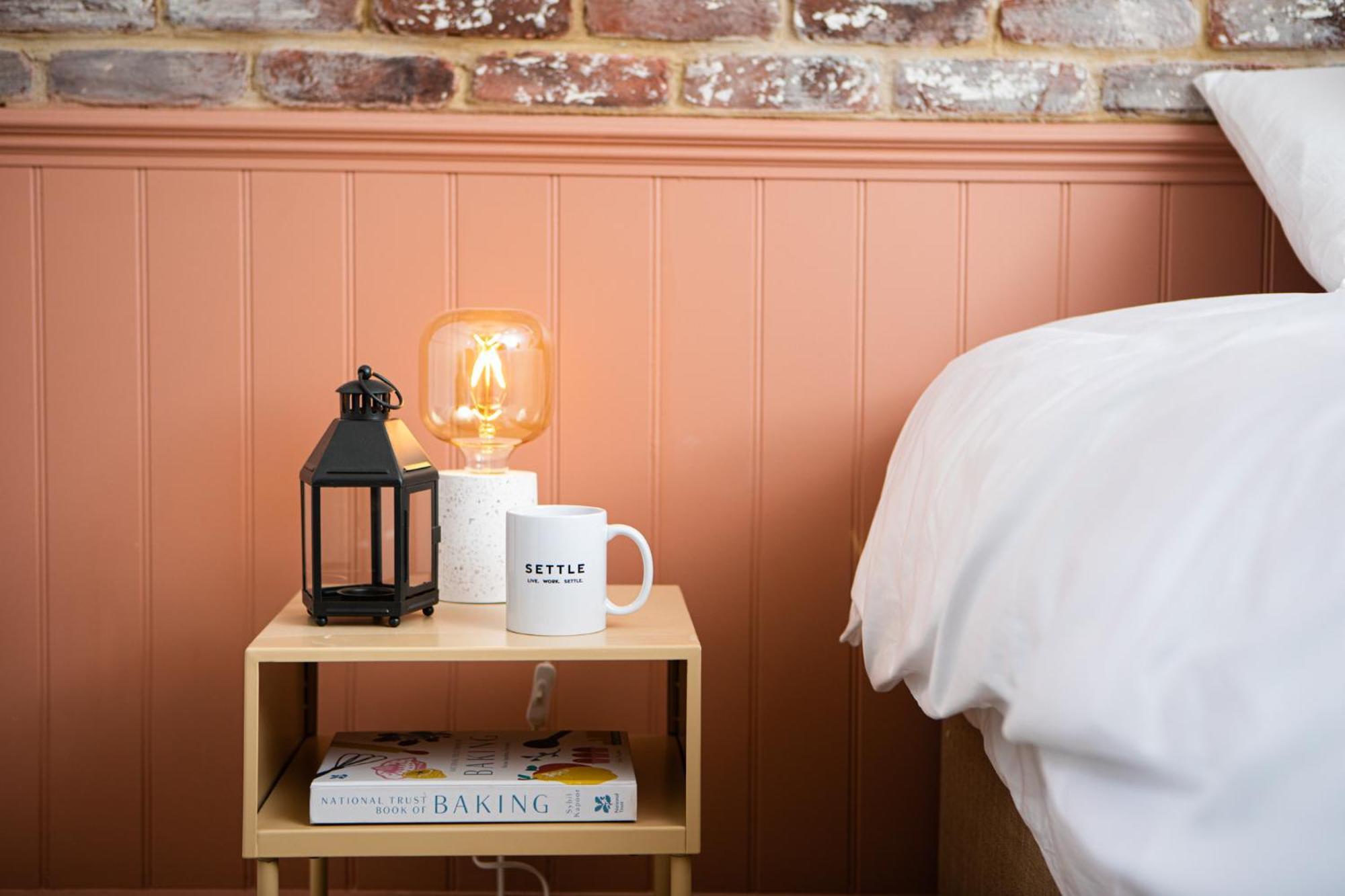 Settle - Stylish Self Check-in & Self Catering Southampton