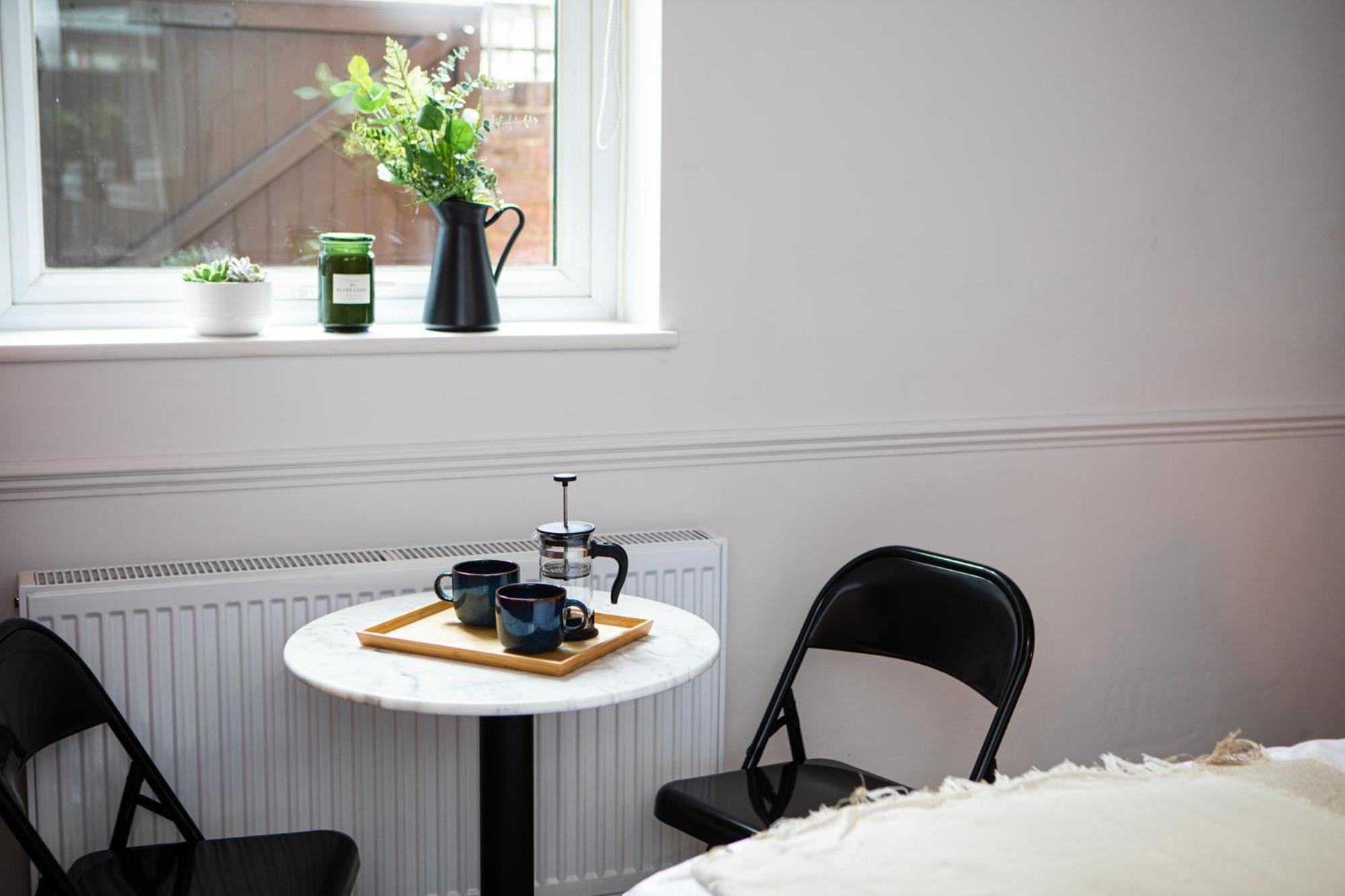 Settle - Stylish Self Check-in & Self Catering *