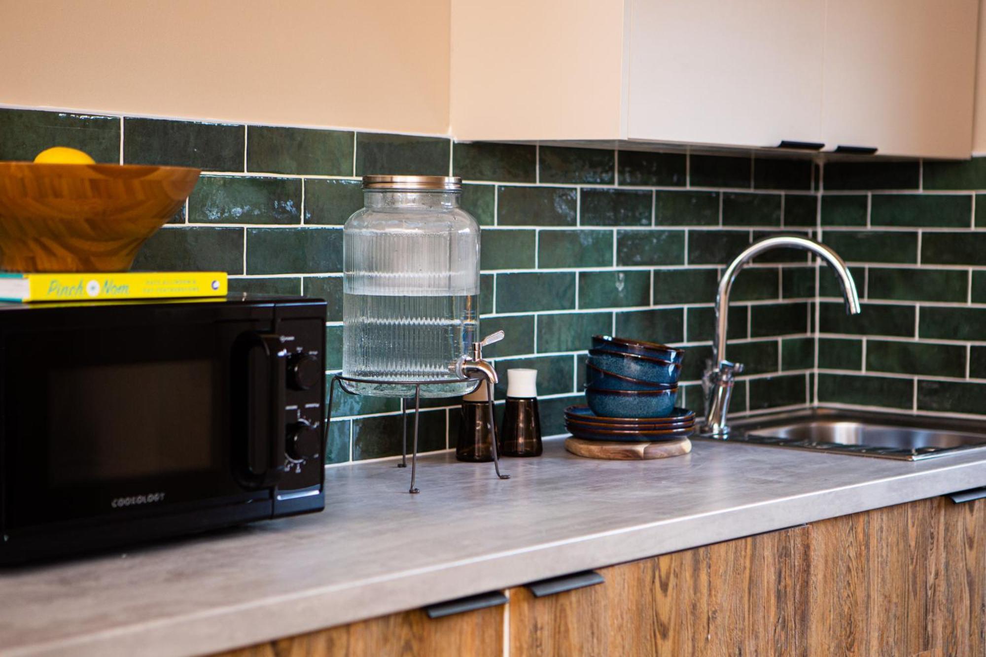 Settle - Stylish Self Check-in & Self Catering *