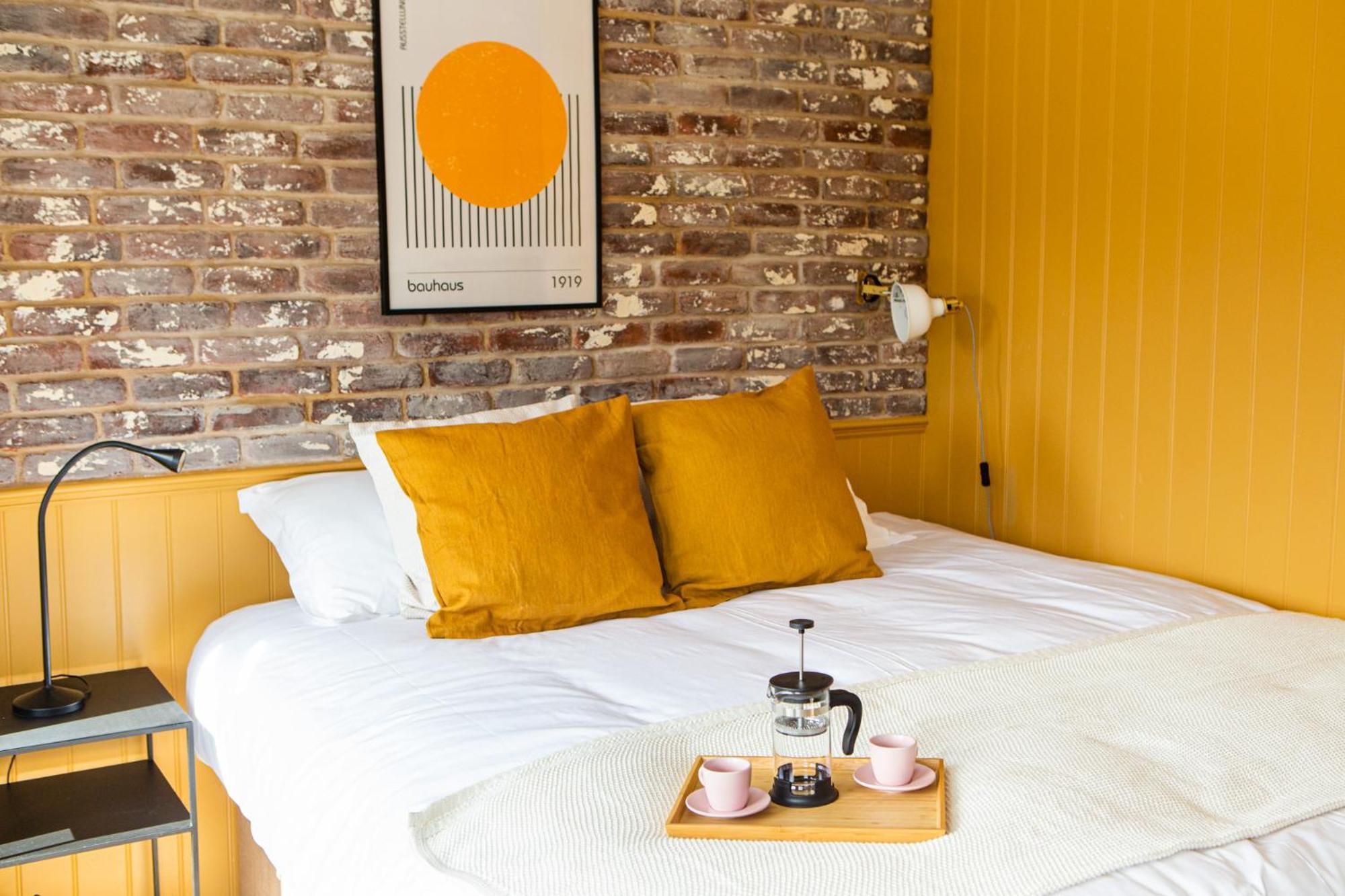 Settle - Stylish Self Check-in & Self Catering Apartment